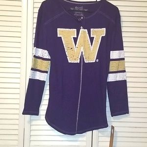 Huskies T-Shirt NWT 🐾🐾